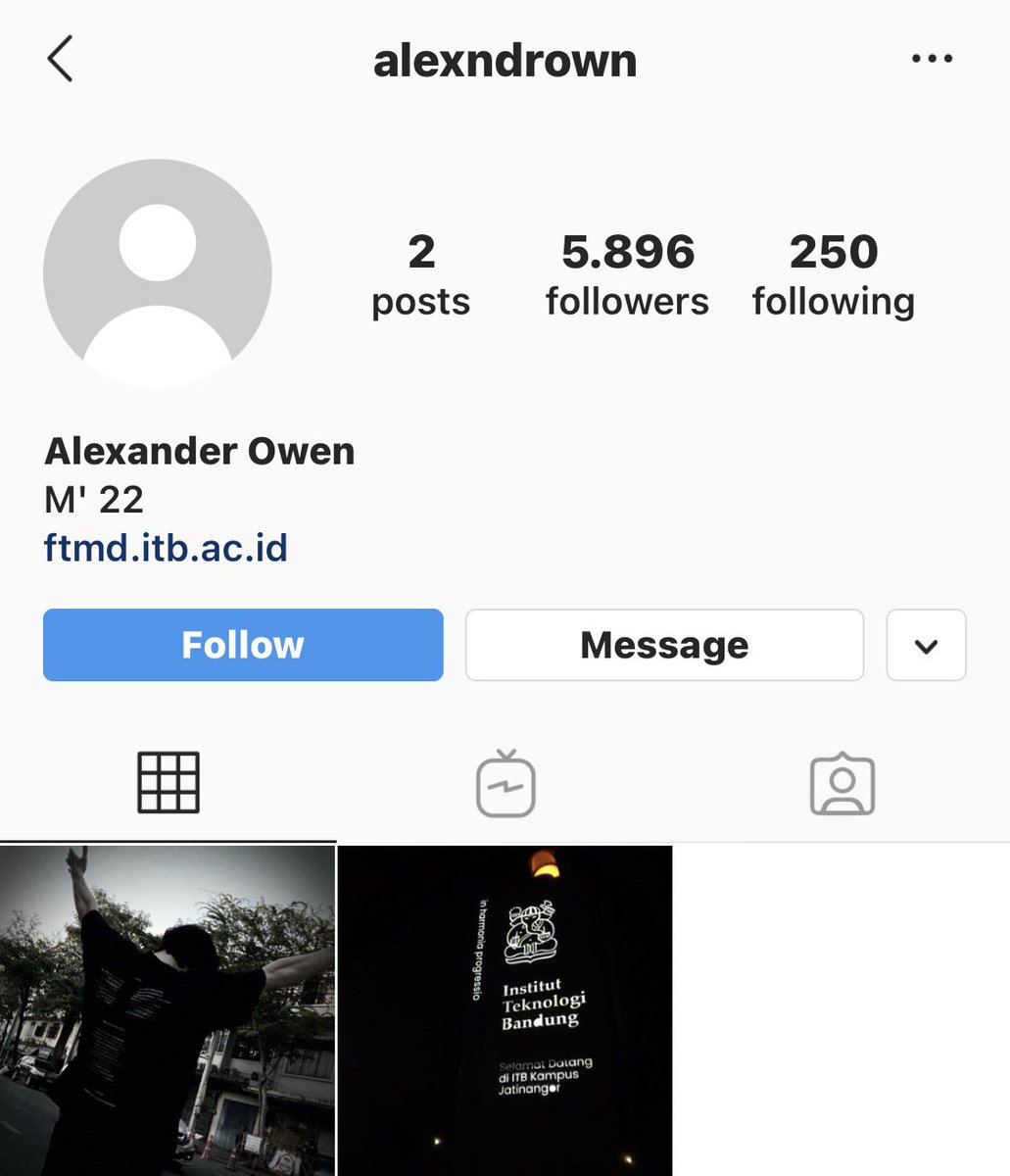 textdarikevin's tweet photo. oversharing bf need his 0 post bf https://t.co/juOUUtd8O2