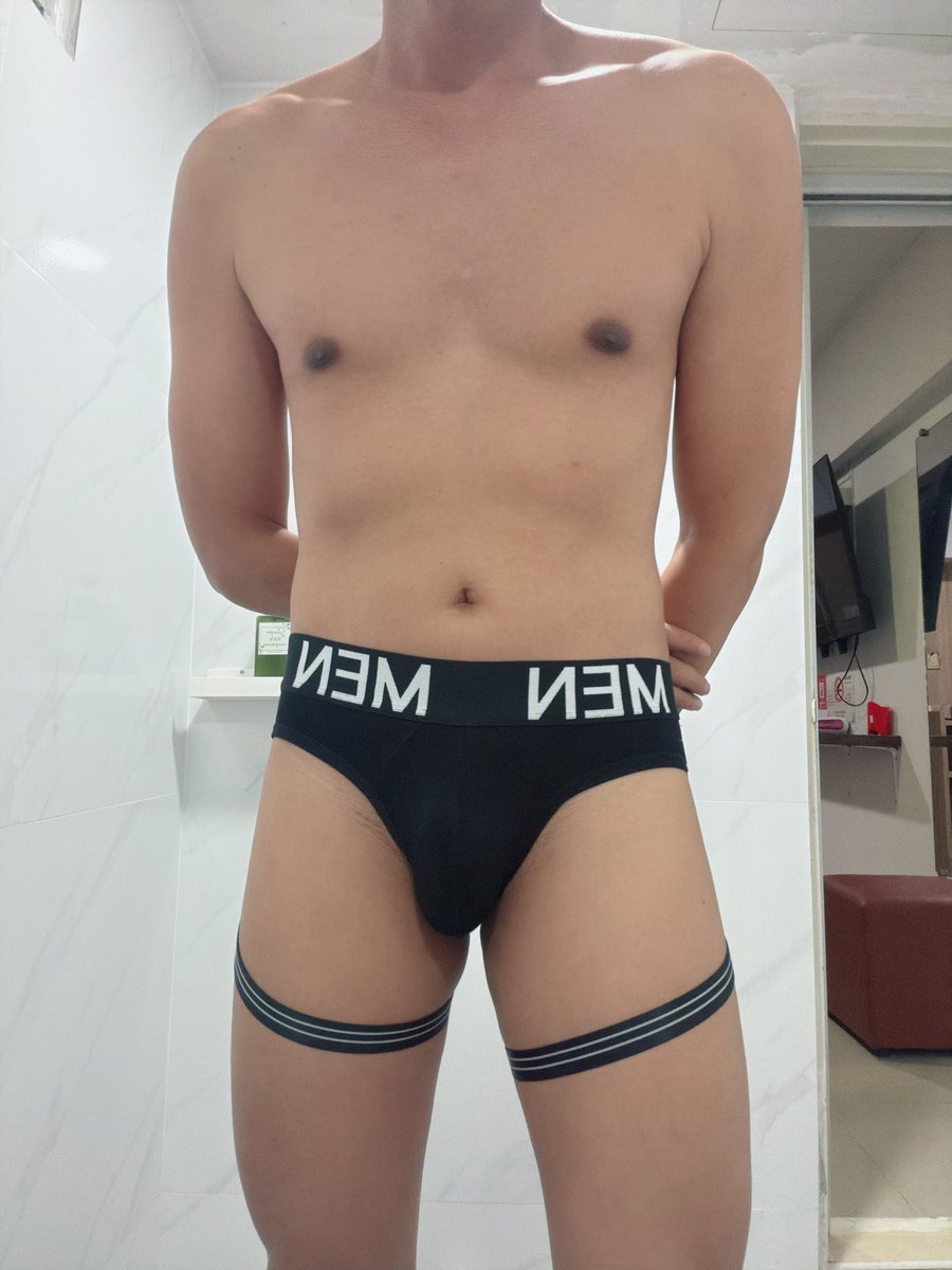 hutter1329's tweet photo. ชอบ กกน https://t.co/u6JHMpyGkZ