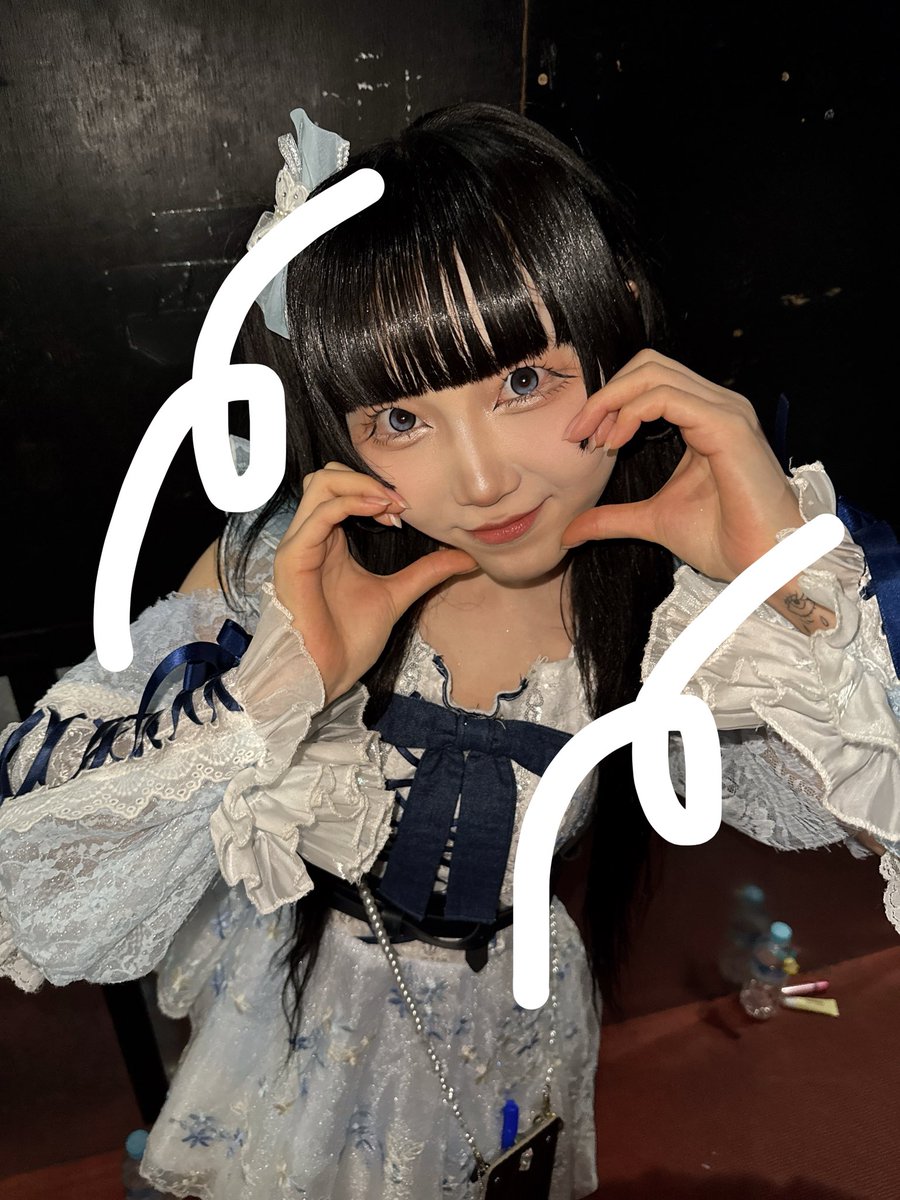 re__ri___'s tweet photo. @kanjosen_nill 

#にるなり焼くなり好きにして

初めましてだったけど表情管理良すぎてめっちゃ注目してしまった😽‼️
しかも話し合いそうでアツい、邦ロック好きなの🥹⁉️ https://t.co/touNLwxTEu