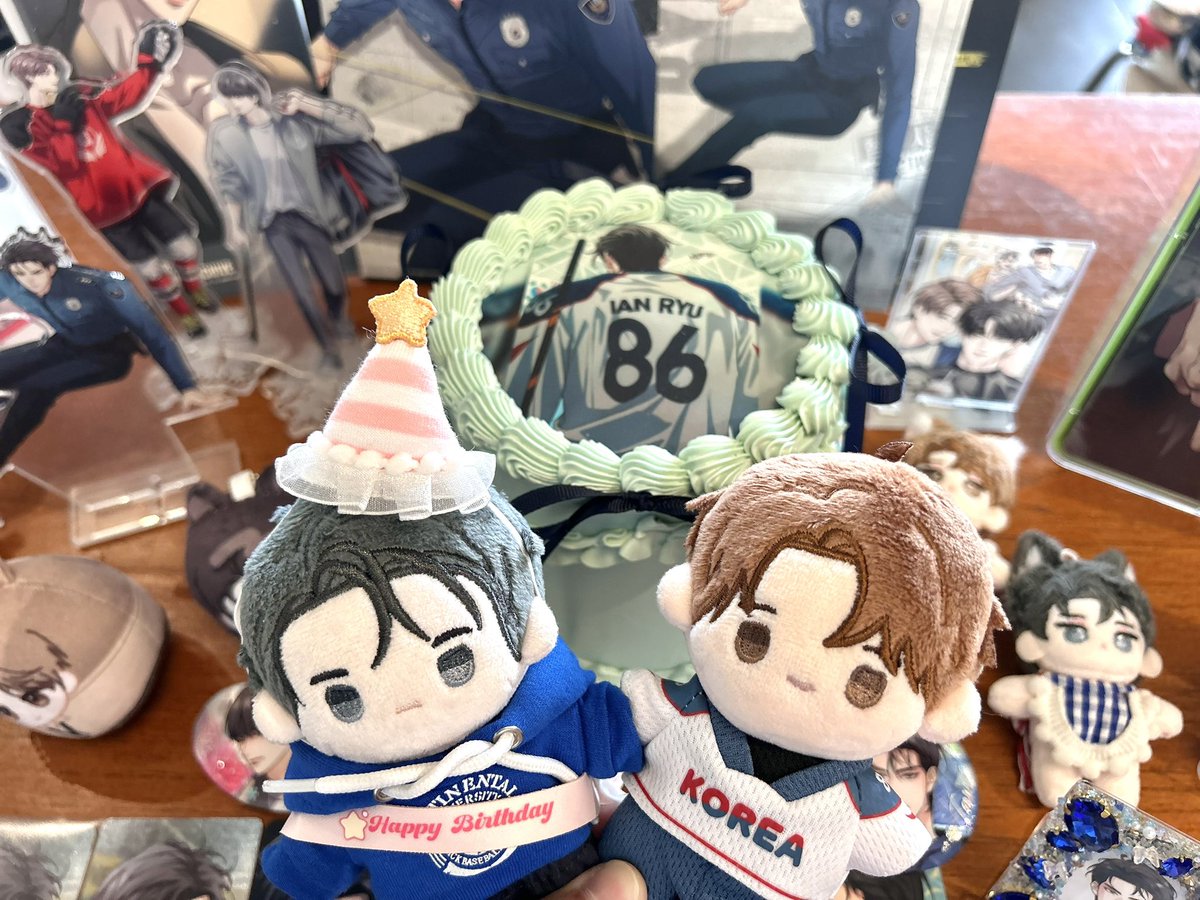 aeginakyum's tweet photo. 𝙃𝙖𝙥𝙥𝙮 𝘽𝙞𝙧𝙩𝙝𝙙𝙖𝙮 𝙍𝙮𝙪 𝙄𝙖𝙣 🏒🩵🎂
May you find happiness with your beloved sunbae 🩵

✨ @unintentionalpb ✨
#0805_HAPPY_IANDAY
#여름의_한가운데_선물처럼_찾아온_류이안
 #류이안_나의_가장_눈부신계절 
#은산이와_함께할_이안이의_모든_여름을_축하해 https://t.co/TqR1mRxZFw
