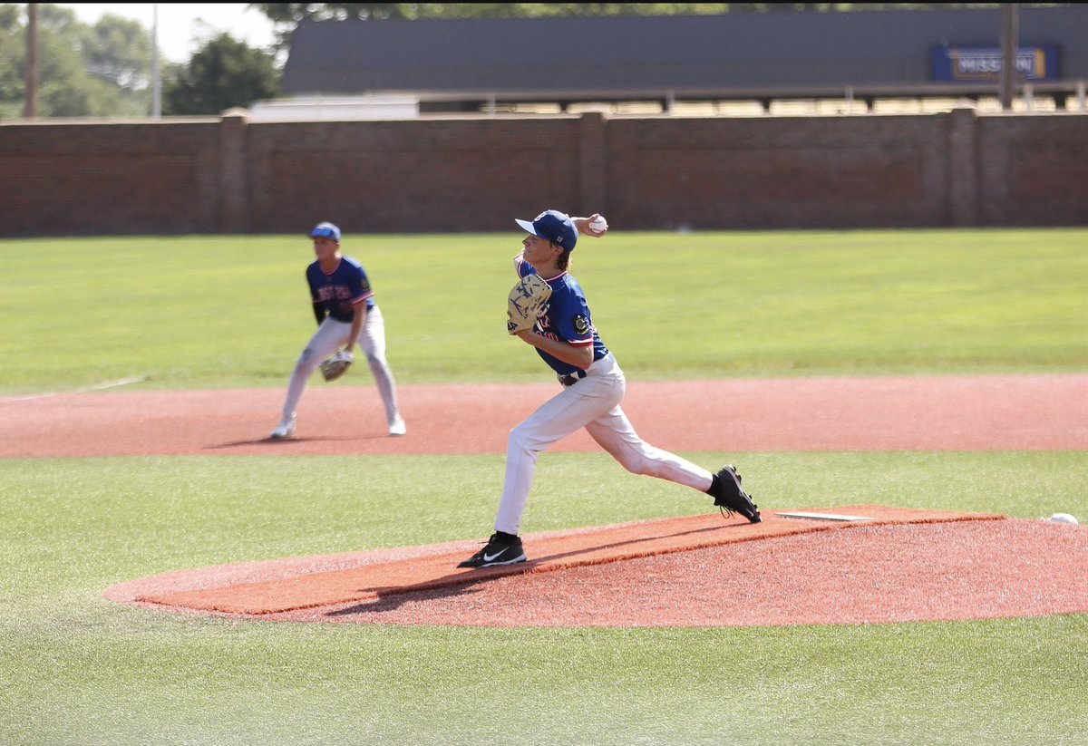 CDeaner06's tweet photo. 2026 JRs Season Stats

Batting
AVG: .443 - Team leading
Hits: 54 - Team leading
32 RBI
41 Runs
6 Ks
33 SB

Pitching
51.1 IP - 2nd most
9 appearances - 9 starts
26 ER
36 K
20 BB
3.545 ERA

Fielding - 3B primarily
.912 FPCT
8 Errors
6 Double Plays

@BennBaseball @juniorspost_266 https://t.co/weRPIs3Jfj
