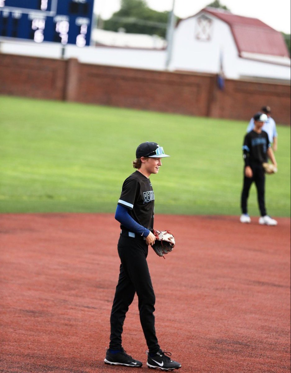 CDeaner06's tweet photo. 2026 JRs Season Stats

Batting
AVG: .443 - Team leading
Hits: 54 - Team leading
32 RBI
41 Runs
6 Ks
33 SB

Pitching
51.1 IP - 2nd most
9 appearances - 9 starts
26 ER
36 K
20 BB
3.545 ERA

Fielding - 3B primarily
.912 FPCT
8 Errors
6 Double Plays

@BennBaseball @juniorspost_266 https://t.co/weRPIs3Jfj