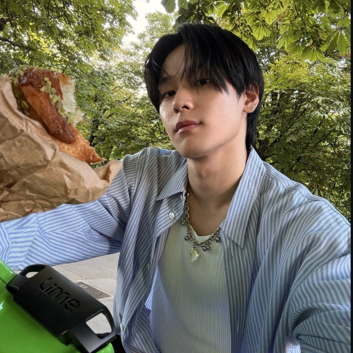 c0bquette's tweet photo. matching ๐ค
#TheBShotโกฬ #TBSD #DeobiSelcaDay #TheBSelcaDay #theboyz #deobi #๋ค๋ณด์ด์ฆ #JUYEON #์ฃผ์ฐ https://t.co/kQdtx97vDY