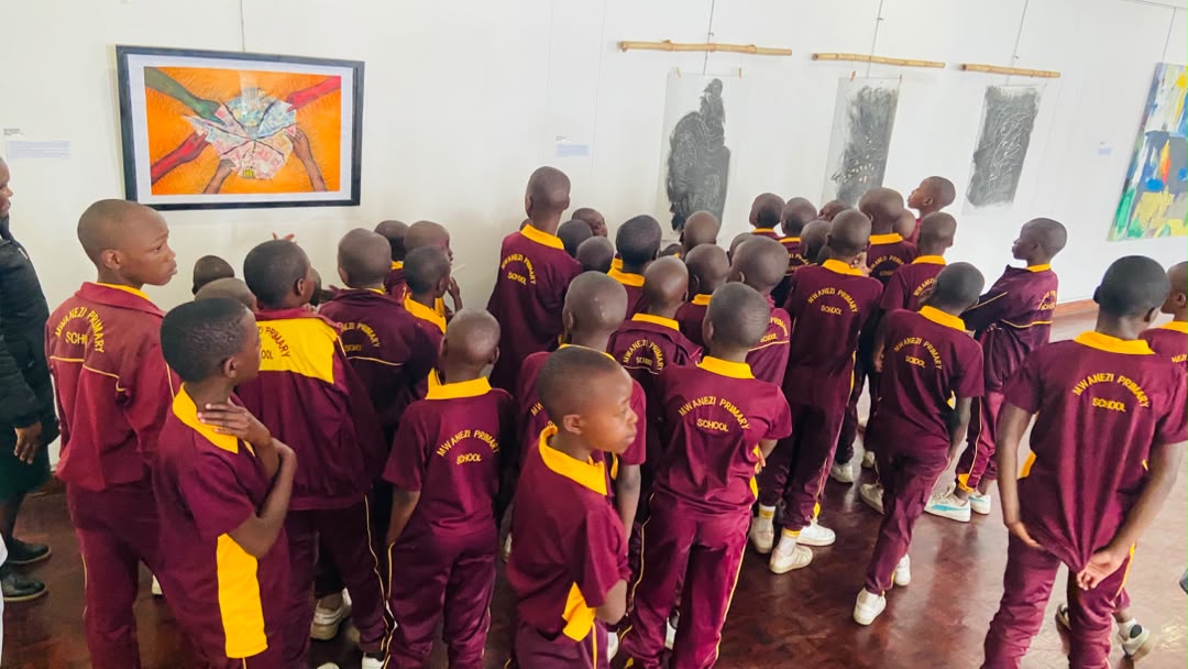 BYOgallery's tweet photo. A big thank you to #MwaneziPrimarySchool and #NdaziPrimarySchool for being the 3rd and 4th schools to visit the gallery today! It's essential to engage young minds, and we appreciate your participation.
#BYOgallery https://t.co/K0WbSjNaCQ