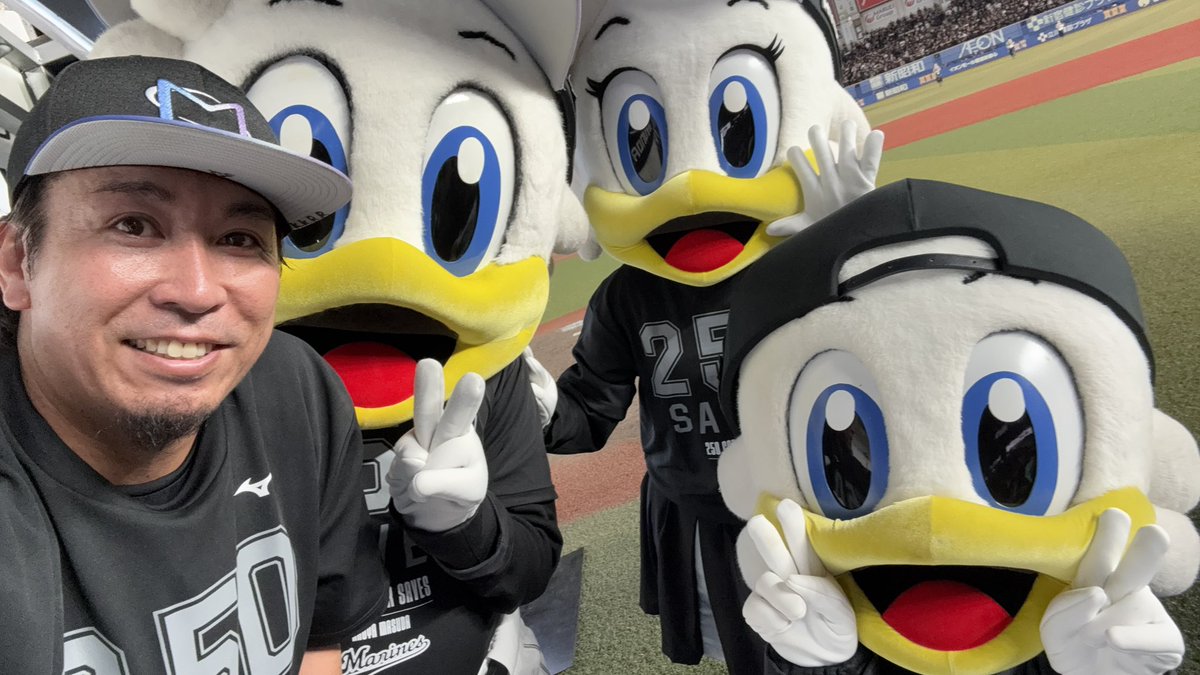 chibalotte's tweet photo. #WinVibesSelfie #chibalotte https://t.co/aVV3tZmDvE