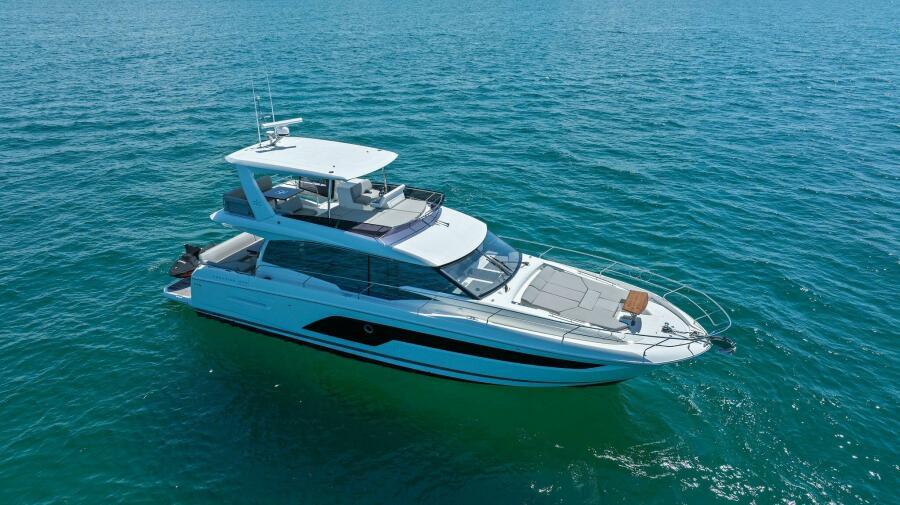 globalyachtex's tweet photo. "How Sweet It Is" is a pristine 2022 Prestige 590 Fly featuring twin 600 HP Cummins engines, ZF Zeus Pod Drives, Seakeeper stabilization, and an expansive flybridge. Luxury, performance, and effortless handling in one stunning yacht. ⚓ #YachtForSale #Prestige590 https://t.co/12fsTbeh48