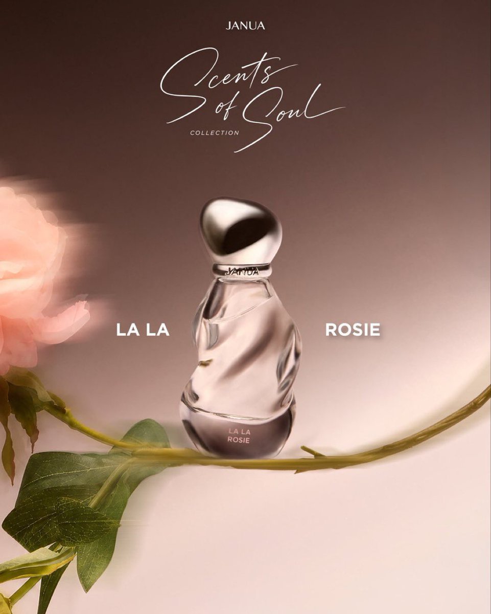 1A_Mayleficent's tweet photo. มีเรื่องจะเล่า วันนี้ฉีด LALA ROSIE ก่อนไปทำงาน พอบ่ายแก่ๆ ออกไปซื้อของ แม่ค้าทักว่า ใช้น้ำหอมยี่ห้ออะไรหอมจัง นี่เลยรีบขายของ “น้ำหอม JANUA รุ่นที่น้องแบมถือค่ะ พี่ลองเข้า ตต หาน้ำหอมแจนยัวร์นะคะ มี 3 กลิ่น หอมทุกกลิ่น ราคาจับต้องได้แต่กลิ่นติดทนค่ะ” ชอบอะไรแบบนี้ ยินดีขายของที่น้องแบมถือ 😊

#JANUAXBAMBAM
#JANUASCENTSOFSOUL
#BamBam #뱀뱀