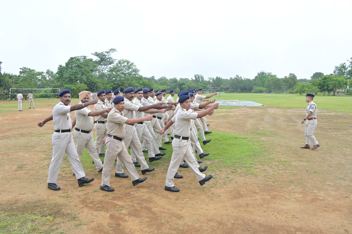 87_bncrpf's tweet photo. Discipline, dedication, and determination define every step. The Personnel of 87 Bn CRPF started the week with a well-coordinated Monday Parade, reflecting the highest standards of professionalism, physical fitness, and operational readiness.
#digopsjiribam #CRPF #mnsec_2026 https://t.co/TYkOgrJm8X