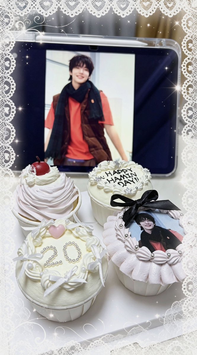 Yutoil0920's tweet photo. 이하민아 스무 살 생일 진심으로 축하해. 너의 미래는 무한하니 두려움 없이 멋지게 도전해봐.

HAPPY 20TH HAMIN DAY
#해피하민데이_나의자전거소년
#20DreamsWithHamin https://t.co/yBeaeAl6Px