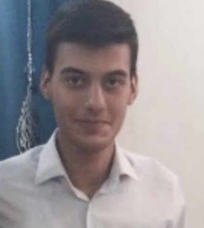 olumsuzsehitler's tweet photo. Beni unutma Türk milleti, PKK tarafından kaçırıldım ve 6 sene esir tutuldum. 

Şehit Semih Özbey. https://t.co/5TD7pRkD9V