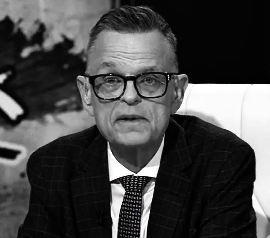 poselTTrela's tweet photo. Dzisiaj polskie media straciły jednego ze swoich najwybitniejszych dziennikarzy. Andrzej Morozowski pozostawił po sobie ogromny dorobek i wiele ważnych rozmów. Rodzinie, bliskim i wszystkim współpracownikom składam szczere wyrazy współczucia. Spoczywaj w pokoju. https://t.co/cr9lkuFkPd