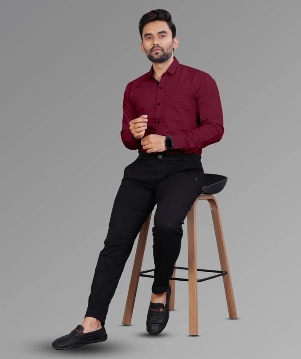 KumarMyfri6336's tweet photo. 75% OFF 🚨 GLOREN Men's Regular Fit Button Down Casual Shirt now at just ₹296 (MRP ₹1,199)!
🔗Link 👉 https://t.co/BQSNg0ezd1
Available in 5 colors 🎨 | Sizes M-XL
Style meets comfort 👔✨
#MensFashion #CasualShirt #FashionDeals #PremiumKapde #StyleSteal #ShirtLovers #Trending https://t.co/Odusi2ns7e