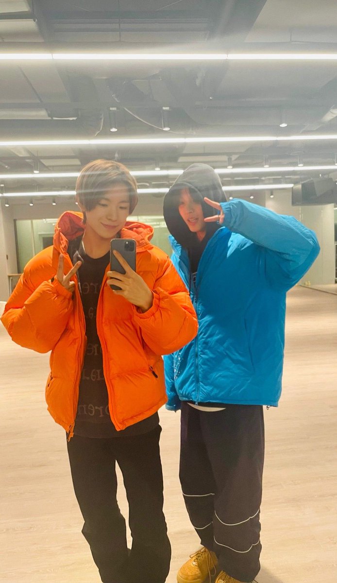 RealBokja's tweet photo. 사진찍는거좋아하는애인뒀으니깐..
옆에 스윽 서서 찍는거지 뭐 https://t.co/EGhFCmekPy