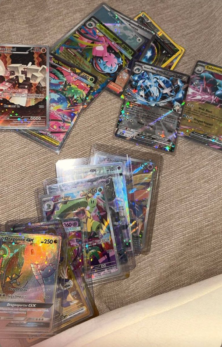 FrameFushion's tweet photo. Pokémon Card Giveaway🚨🚨🔥

One lucky winner will receive a bundle of Ultra Rare Pokémon cards, featuring fan favorites like Dragonite GX, Venusaur ex, Metagross ex, Salamence ex, and more!

How to enter:
Like, RT,Comment your favoritePokémon and Follow.

Winner announced soon🧏‍♂️ https://t.co/HKPqgMVxt1