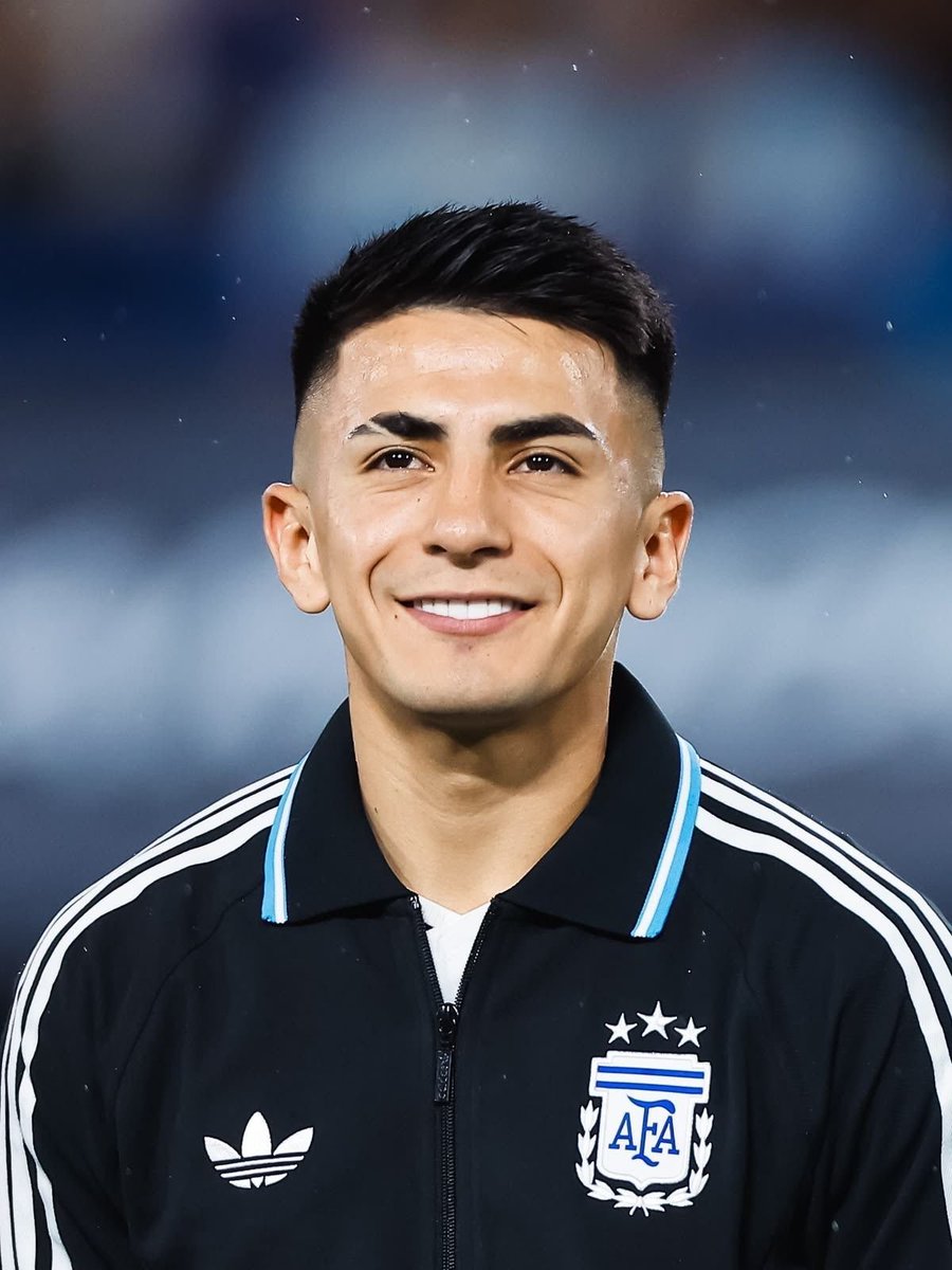 AlertaFla's tweet photo. River Plate está disposto a oferecer um salário de R$ 2 milhões por mês para Thiago Almada.

🗞️ @simpraisa https://t.co/a6uVaxsjhg