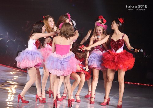 soshified's tweet photo. "‘PROMISE’: Happy Anniversary, Girls’ Generation!" Soshified's Tribute to Girls' Generation on their 19th Anniversary

#19년째_지금은_소녀시대
#19YearsWithSNSD 

소녀시대 19주년 축하해
SNSD 19th Anniversary

https://t.co/1k8WdqIRhR https://t.co/YaFx4erxb6