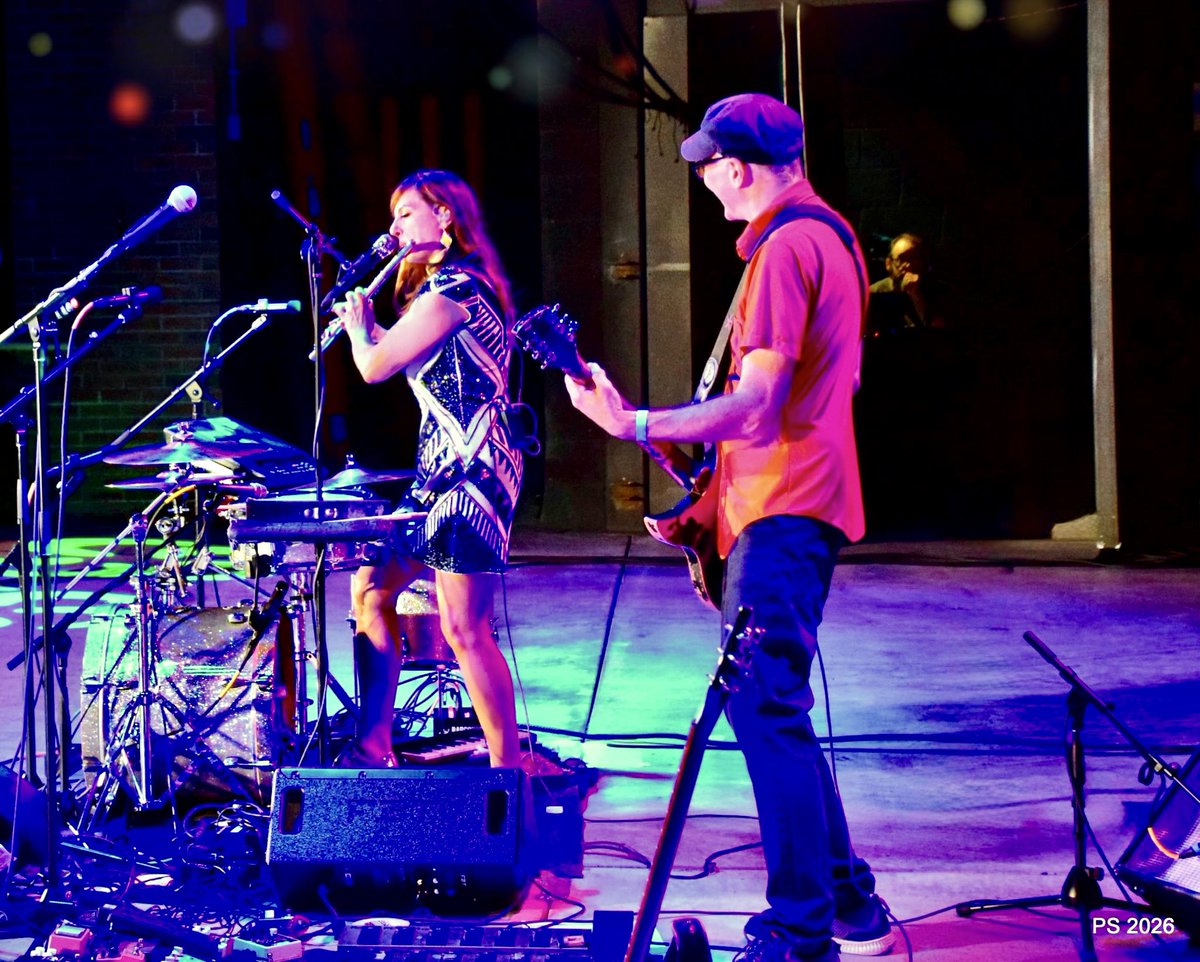 SIRSY's tweet photo. Love shout out to friends Patty &amp; Paul Strasser for 175 miles‼️
Paul took these fantastic photos at WEXT Radio Fest (&amp; was our roadie for the night)💥
We’re a lucky band 💘 https://t.co/ms7gTxhqYd

#sirsy #sirsyband #sirsysponsor #Local518 #talentedfriends https://t.co/iIOHBK2eGU