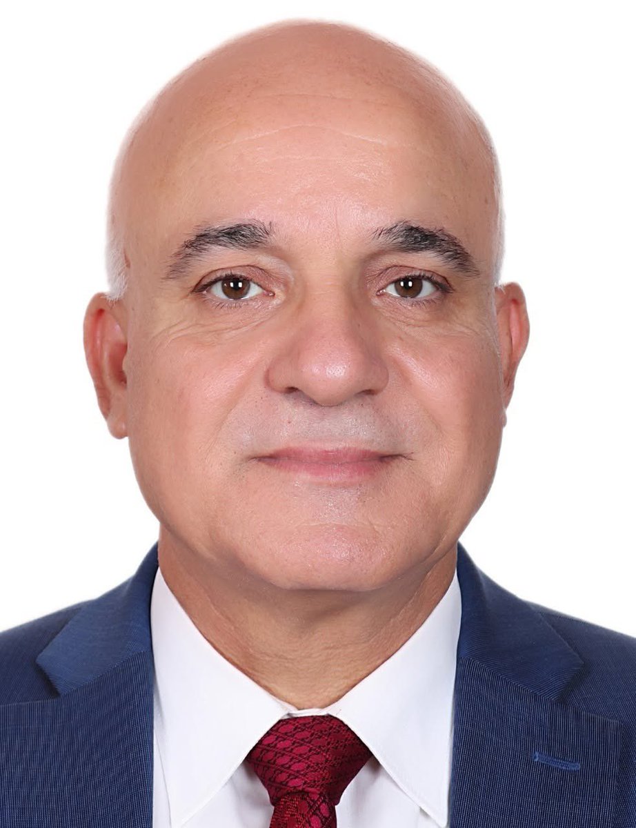 ForeignMinistry's tweet photo. تنعى وزارة الخارجية وشؤون المغتربين ببالغ الحزن والأسى السفير السابق الدكتور مالك الطوال، الذي انتقل إلى رحمة الله بعد حياة حافلة بالعطاء في خدمة الأردن وقيادته الهاشمية. وعمل الفقيد سفيرًا للمملكة لدى جمهورية البرازيل الاتحادية.

سائلين المولى عز وجل أن يتغمّد الفقيد الفاضل بواسع رحمته ويسكنه فسيح جنّاته، ويلهم أهله وذويه وزملاءه جميل الصبر وحسن العزاء. 

وإنّا لله وإنّا إليه راجعون