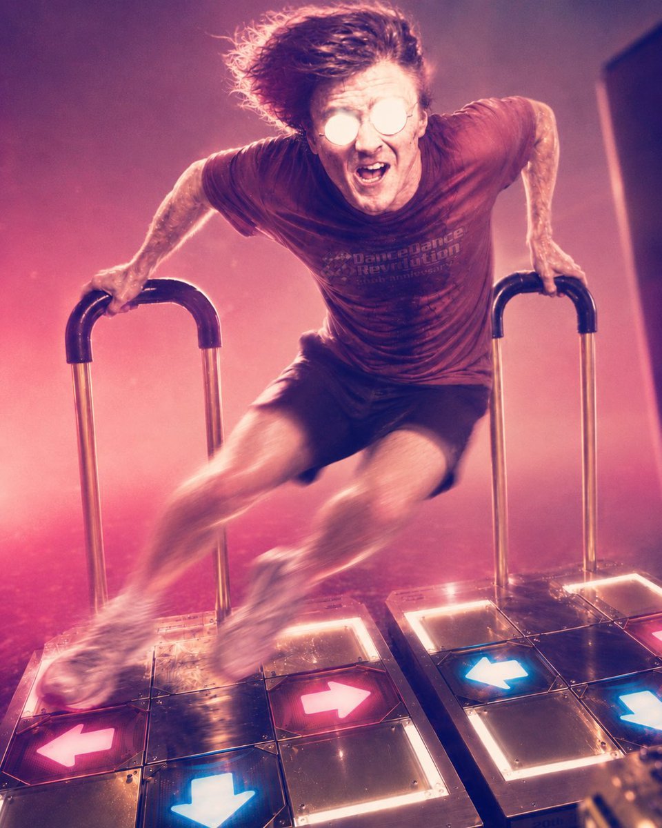 G0T0_N40K1's tweet photo. 1枚目が一般人が思うDDRで
2枚目が上級者が思うDDR https://t.co/Y2rRaLq9By
