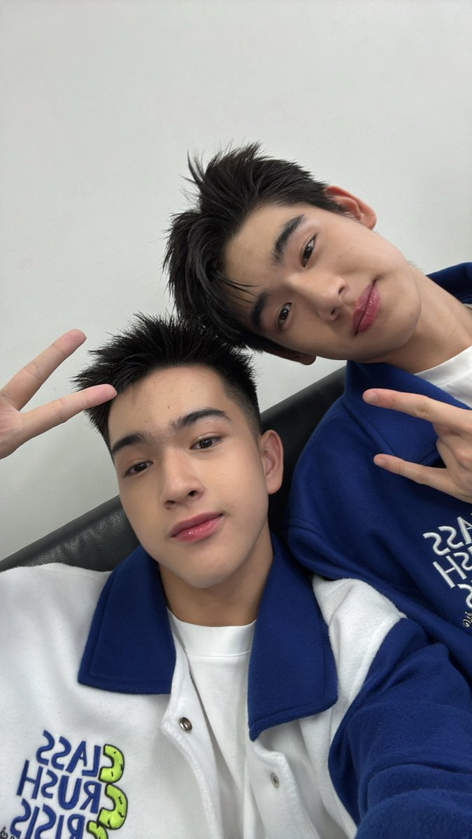 Bboss_sasakrit's tweet photo. เจอกันในแฉค้าบทุกคน https://t.co/jRqY9suAoU