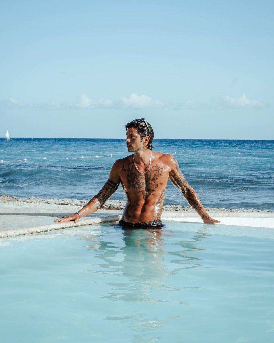 LeonardNConti's tweet photo. 𝐴𝑝𝑟𝑒𝑛𝑑𝑖 𝑎 𝑣𝑜𝑙𝑎𝑟, 𝑣𝑜𝑦 𝑑𝑖𝑟𝑒𝑐𝑡𝑜 𝑎 𝐶𝑎𝑙𝑖𝑓𝑜𝑟𝑛𝑖𝑎 . 🌊
𝑁𝑜 𝑠𝑢𝑝𝑒 𝑚𝑎𝑠 𝑛𝑎, 𝑑𝑒 𝑒𝑠𝑎 𝑞𝑢𝑒 𝑚𝑒 𝑑𝑖𝑗𝑜 𝐼 𝑙𝑜𝑣𝑒 𝑦𝑎 . 👹
#dlaphoto https://t.co/nTmydM6uZR