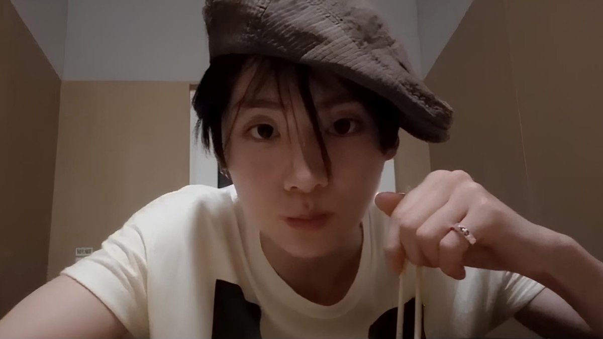 naemimyoz's tweet photo. the prettiest bunny i’ve ever seen https://t.co/Te3G3k9GZv