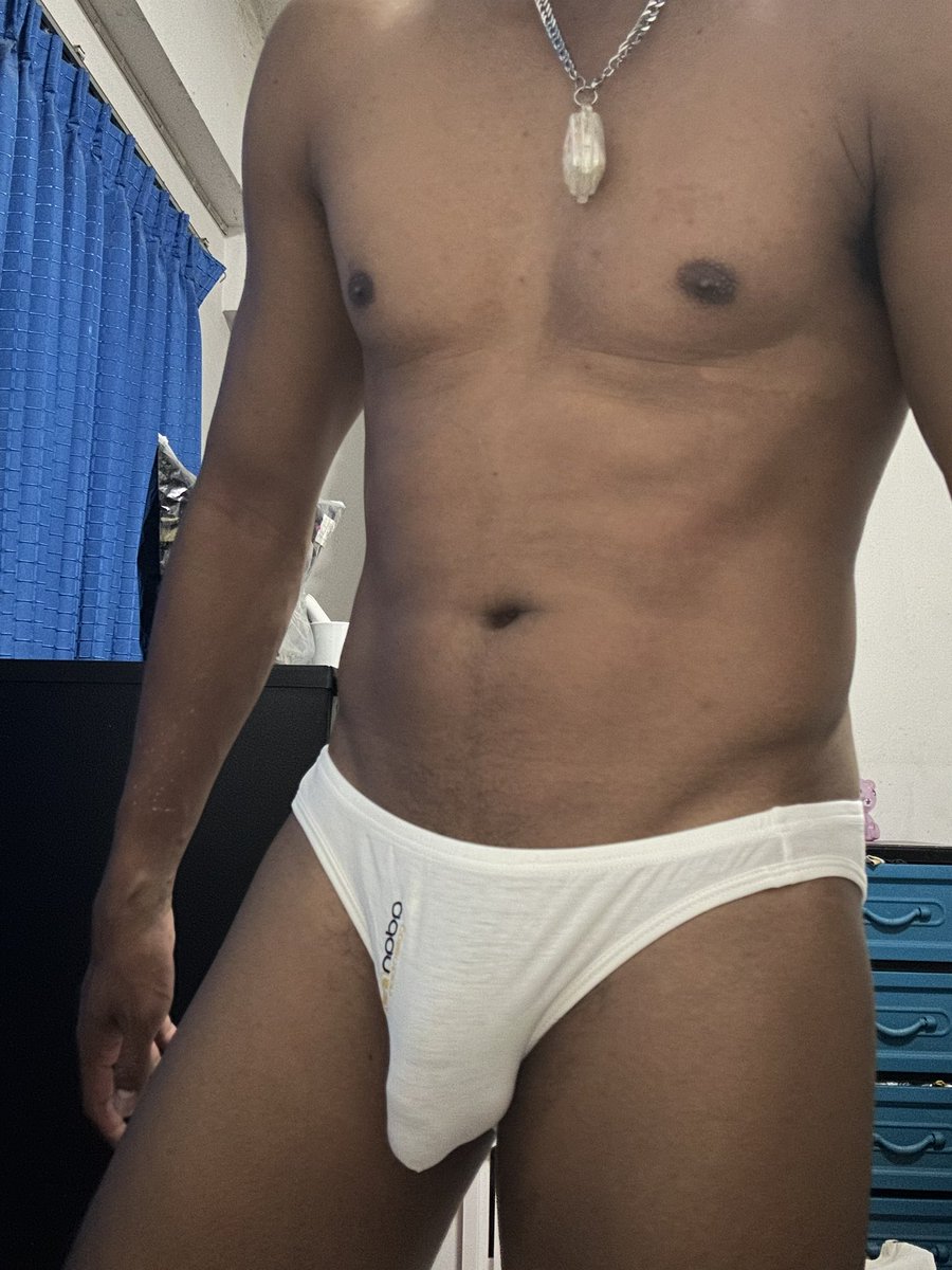 suckmydick303's tweet photo. ขาวๆ https://t.co/lXQzTnoKC4
