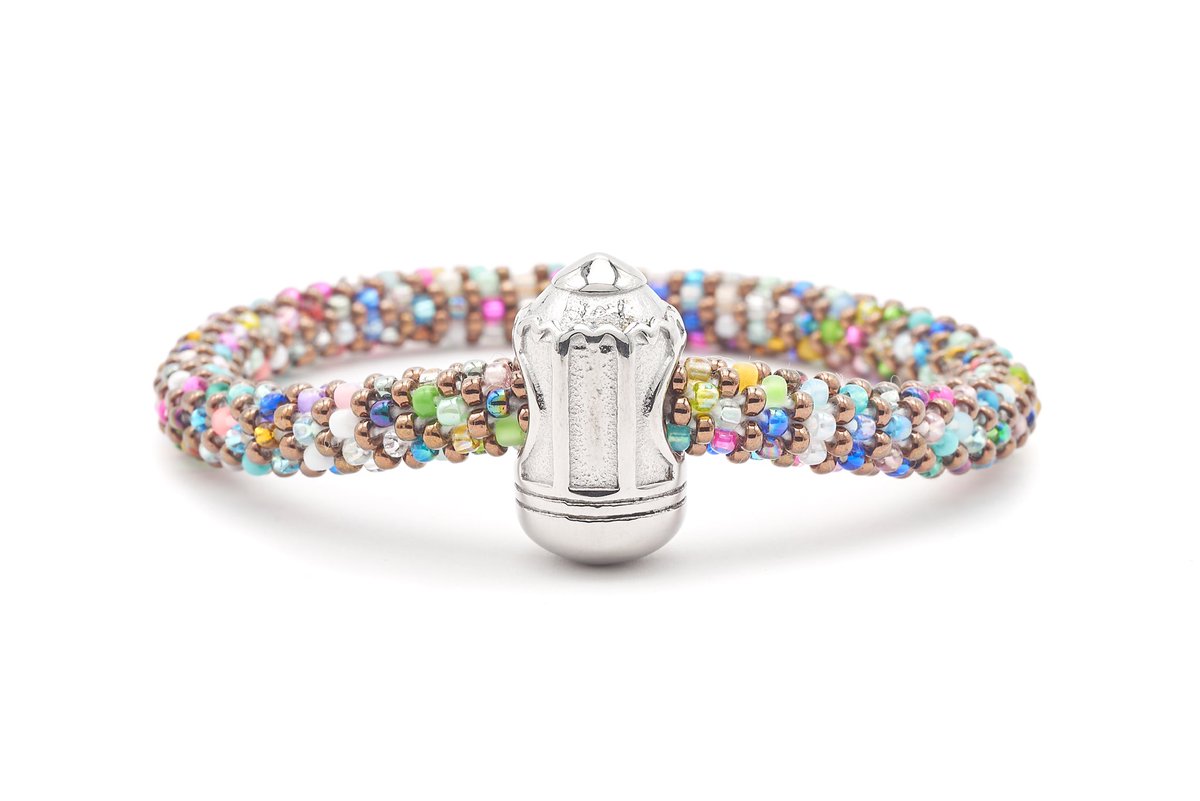 SashkaCo's tweet photo. Say "thank you" to the teachers who make a difference every day with our Teacher Pencil Charm Bracelet. ❤️
🎁 Teacher Charm Bracelets: https://t.co/vjIqkdZY3v
#backtoschool #school #teachers #backtoschoolshopping #educators #education #pencil #inspire #giftideas #gifts #fyp https://t.co/p184QtDJ01