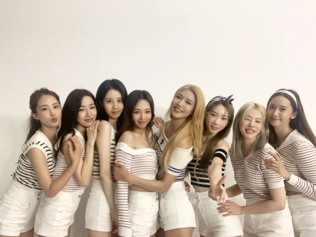 nemz_801's tweet photo. To the girls that light up my world 

Happy 19th 

소녀시대 19주년 축하해
SNSD 19th Anniversary 

#19년째_지금은_소녀시대
#19YearsWithSNSD https://t.co/acBQHKSUfa