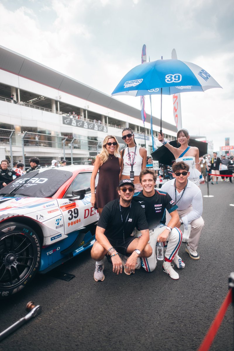 sachafenestraz's tweet photo. Finde jodido en el SuperGT, la verdad. Pero remamos y sacamos algunos puntitos con lo que había, así que contentos igual. Ahora a descansar que el finde que viene volvemos con la bestia del Super Formula🏎️ https://t.co/jaFrcfqaDI