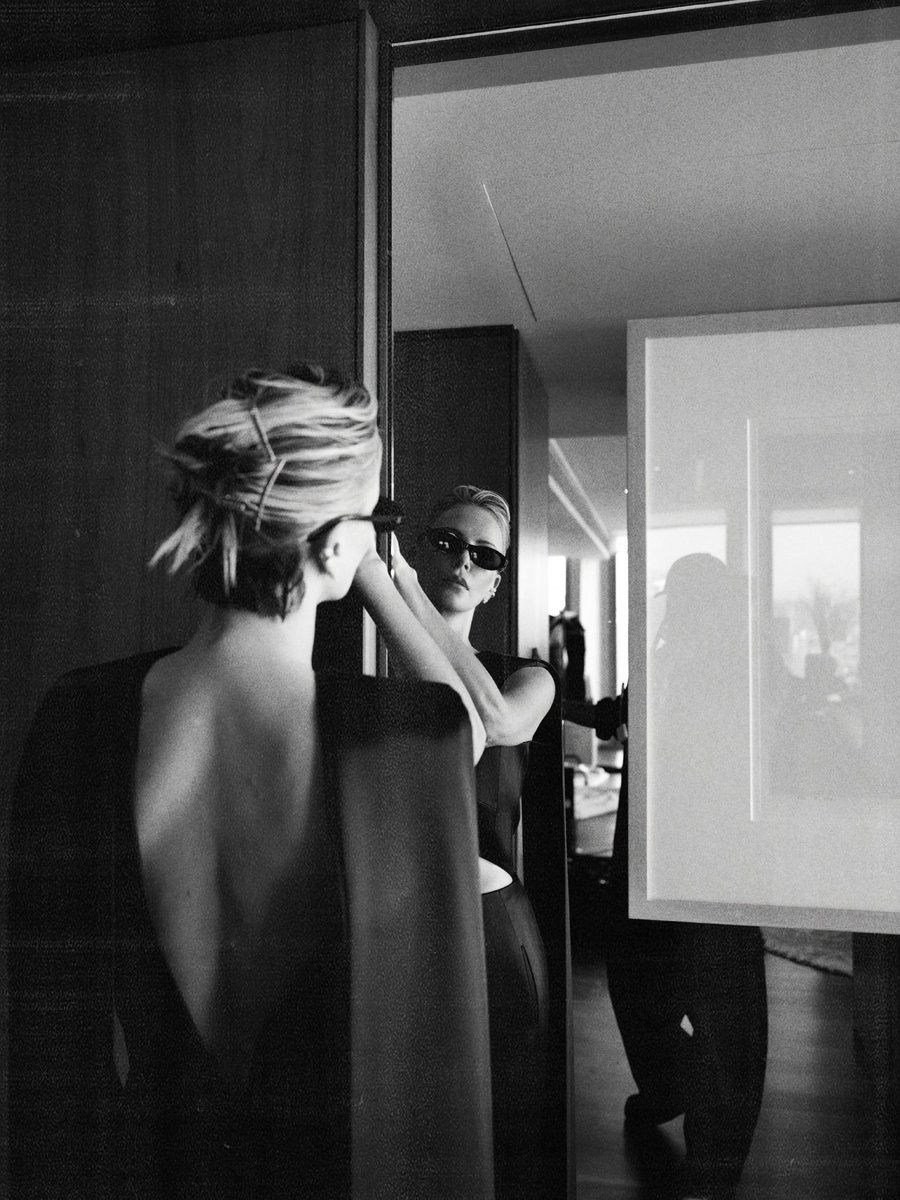 theronbrasil's tweet photo. “E assim termina… 
Eu te amo, Coreia 💜”

Charlize Theron | Instagram https://t.co/VXg0tv78uZ