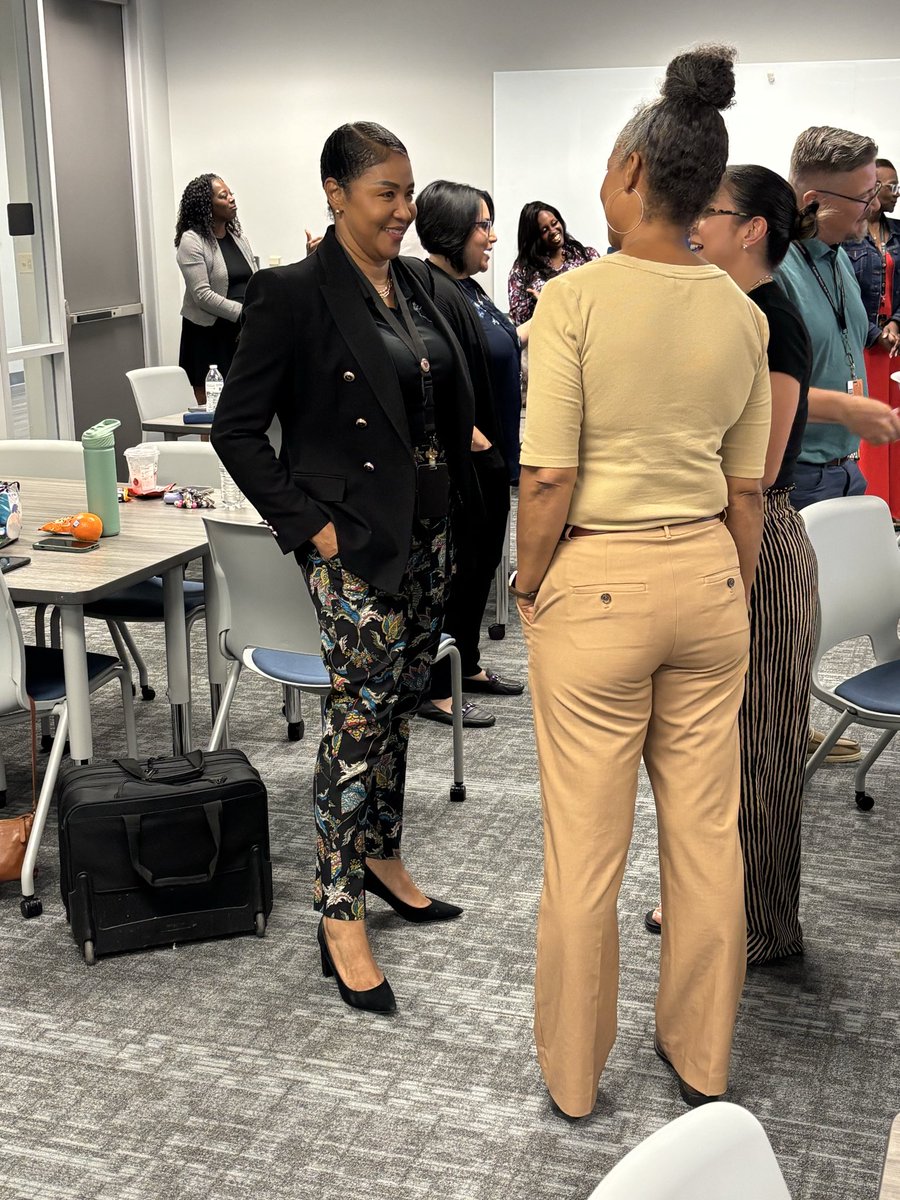 HumbleISD_CBS's tweet photo. Ready. Set. CONNECT! 💙🤝

CBS is kicking off the school year with one promise: We won’t just show up—we’ll stay connected! From supporting one another to building meaningful relationships with students, we are focused on relationships! Making connection matters! #humbleisd https://t.co/bT4EIRzZNk