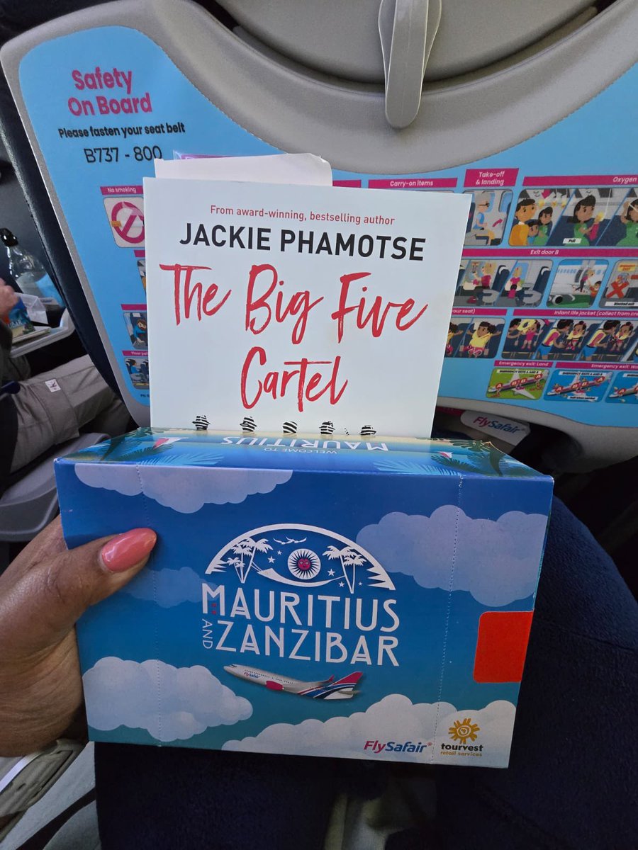 JackiePhamotse's tweet photo. Bye 👋 🙌🏻❤️ https://t.co/dMEgX12y13