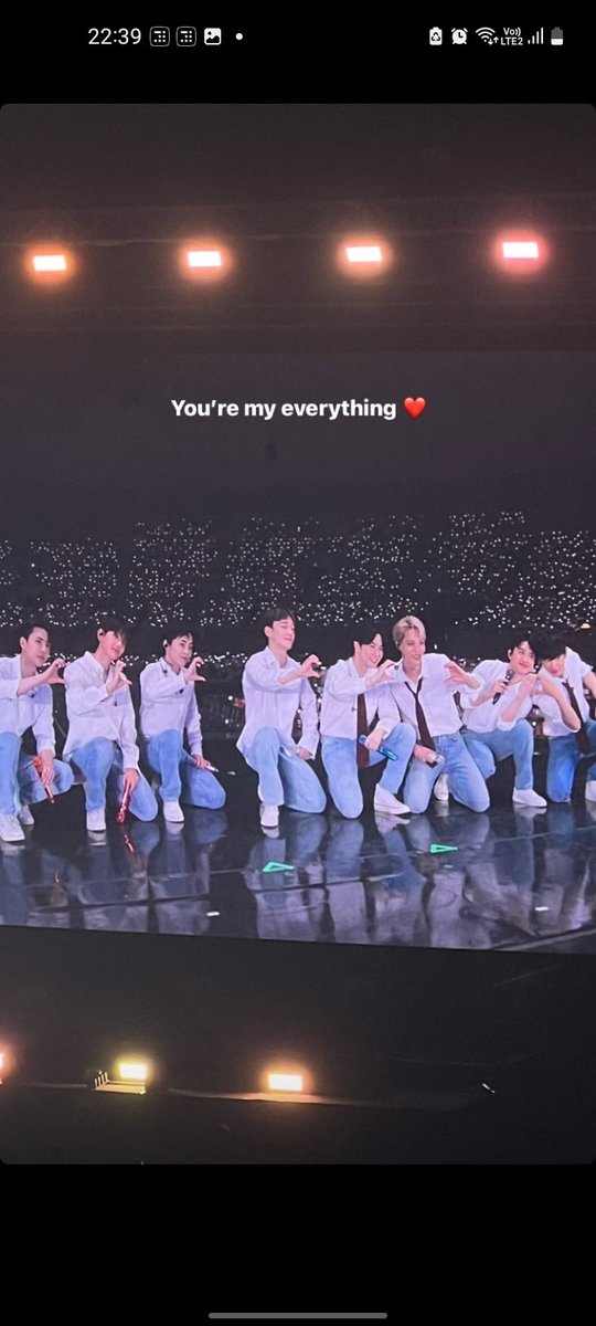 swati_eri's tweet photo. Happy EXOL day everyone 💕👑

L1485 ALWAYS
#HappyEXOLDay
#12YearsofEXOLove
#EXOL12thAnniversary
@weareoneEXO https://t.co/1tO9Da7o4e