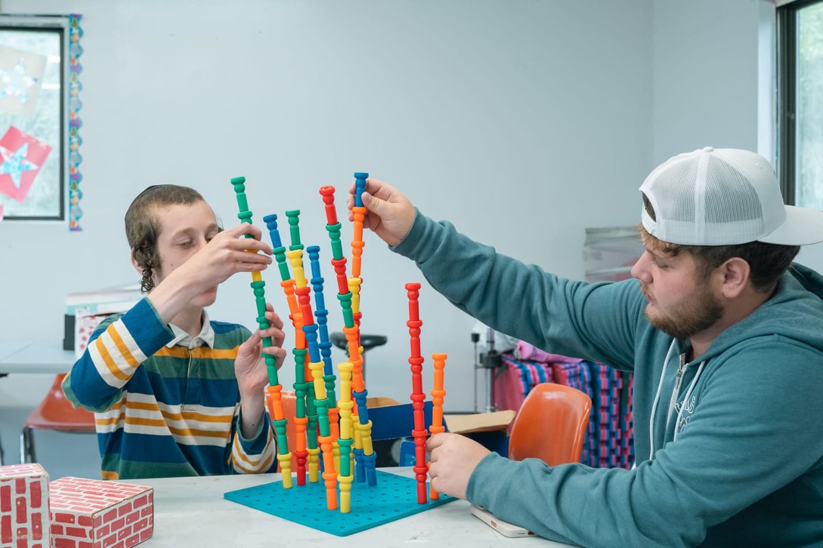 CampHASC's tweet photo. Learning while having fun, every single day ππ
#CampHASC #learning #academic #summercamp https://t.co/nxft5415mO