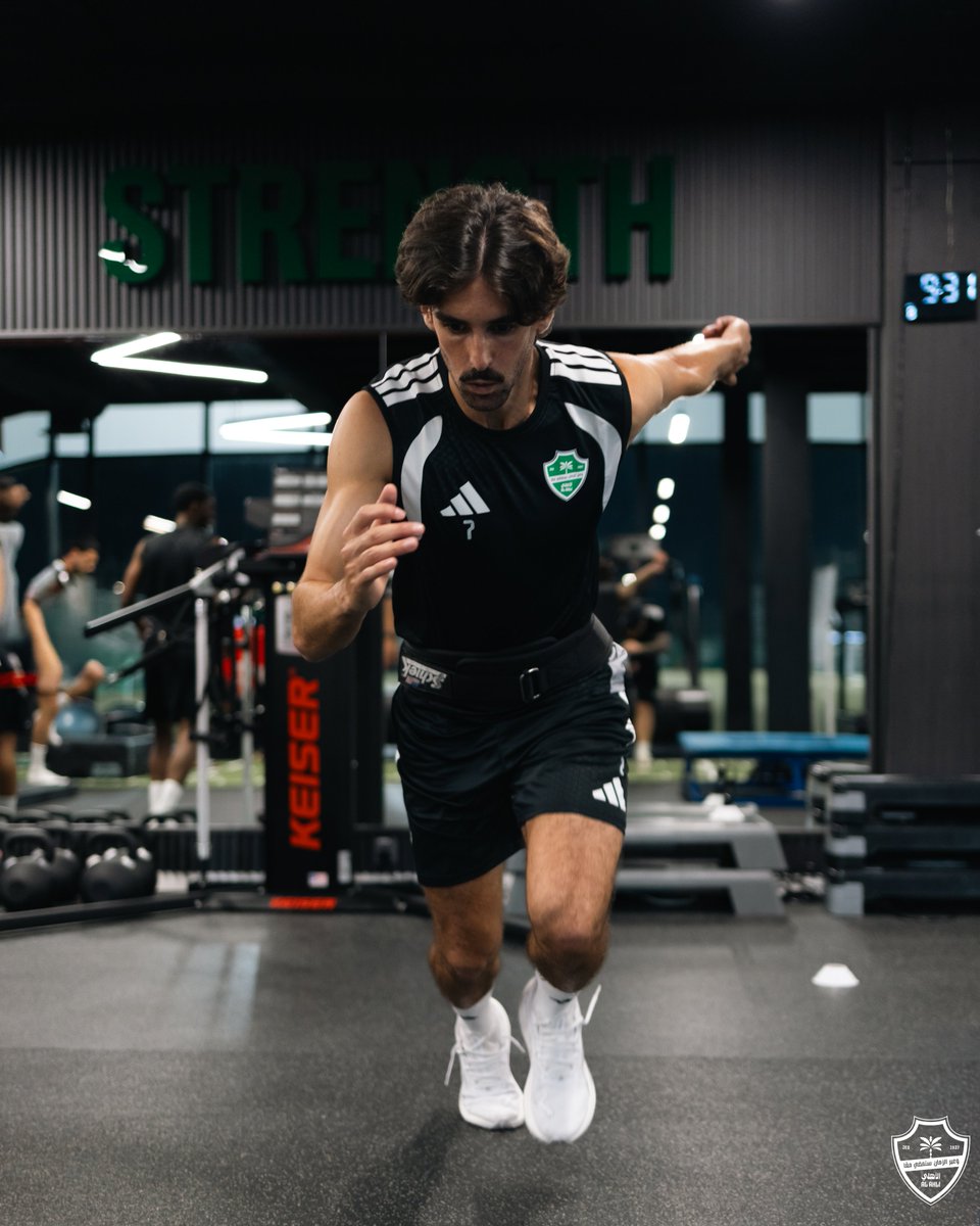 ALAHLI_FCEN's tweet photo. Our last preparation before Ettifaq ⚽️📸

#AlAhli https://t.co/cW3XndlX7o