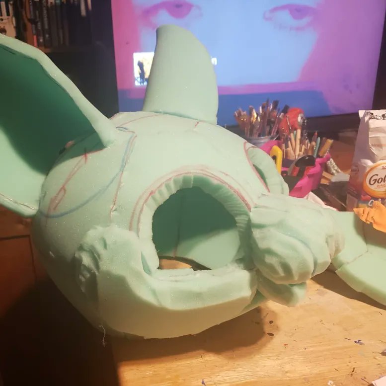 p1ushh's tweet photo. From a blank base to a character coming to life can’t wait to show you how this one turns out!

#Fursuit #WIP https://t.co/SFHeITSkgh