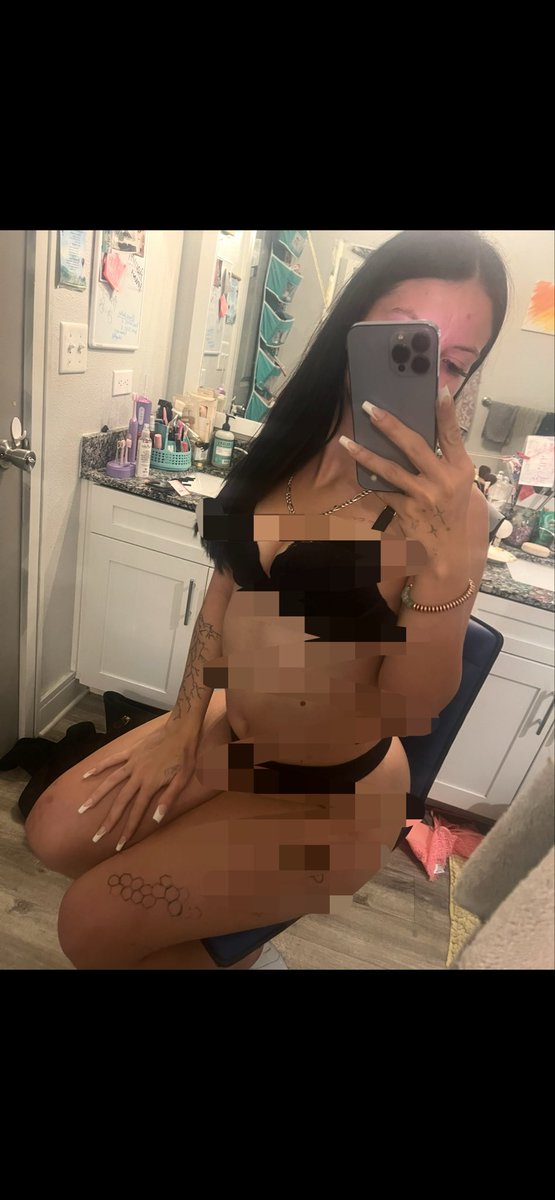 Beckykzt's tweet photo. #sellingcontent hmu https://t.co/lufwB239e5