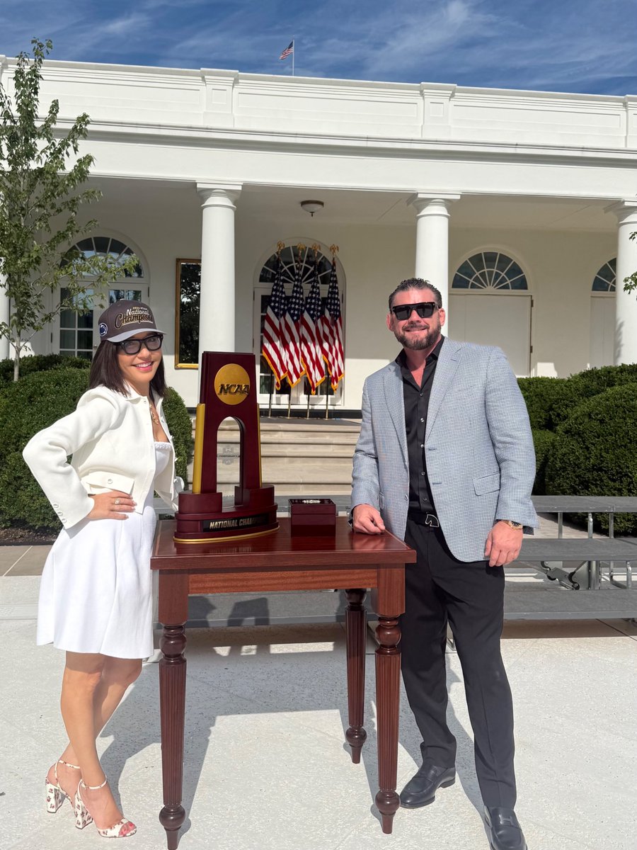 lindayaX's tweet photo. What a day at the @whitehouse celebrating the dynasty known as @pennstateWrest.  Thank you @POTUS.
WeAre!💙🤍  @JohnFetterman @NoBickal @SenMcCormickPA @caelsanderson https://t.co/CKGFa3Bro9