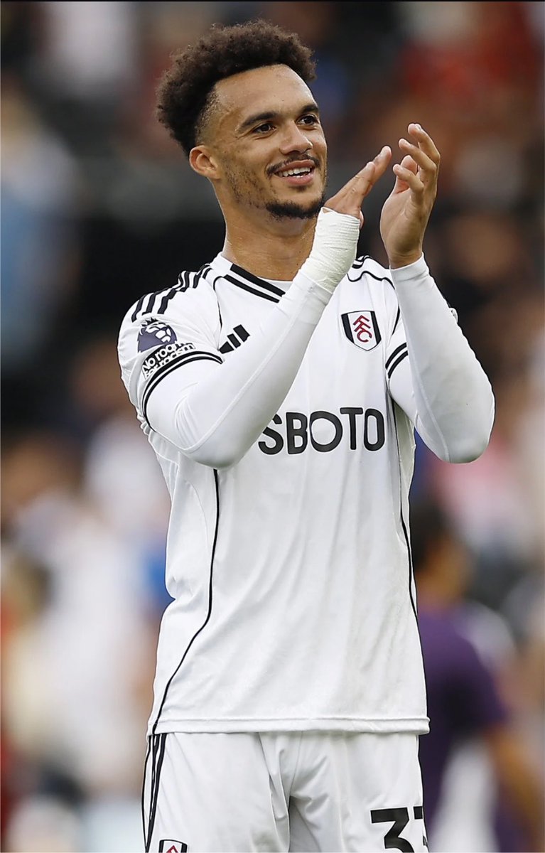JOB141206's tweet photo. Realistically if we miss out on Lewis Hall what left back do United go for? 

There really isn���t that many good options for us, Robinson from Fulham maybe? 
I’ve seen us linked to Lewis-Skelly and Balde but they seem far fetched tbh. 

Real issue if we don’t land Hall https://t.co/EzpfmUa4Ic