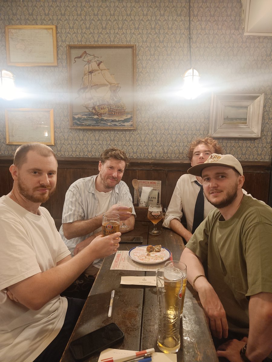AvanFataQuiz's tweet photo. Tonight's winners of the first @CompleatQuiz @TheSmugglersTav were the fantastic quartet of "Lovely Boys"! They did a great job with a final score of 49 to win a £50 bar tab!

Book your tables ASAP for next week to join the quiz fun! https://t.co/0NN1j6VcPm