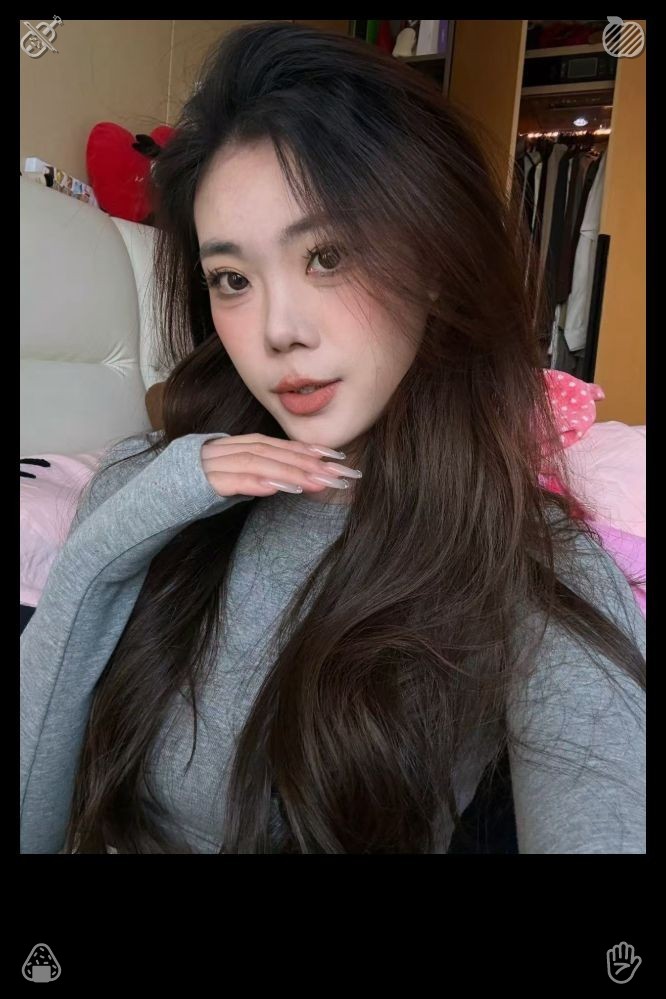 GutarHama's tweet photo. I forward the selfie to Mia, along with a message: "Things are hectic at work, but I'm managing. The brochure is shaping up nicely." She responds: "So proud of you! Keep it up, and don't forget to send more selfies." ����A stroll through autumn, surrounded by autumn blooms. https://t.co/i2qkOb54lD