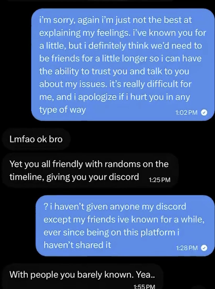 lukawrldd's tweet photo. Victims of hoodibrons 
michelle 
Kyndall 
DK 
angelica 
baby mi 
nia

.@BronsHoodi  is known for harrassing woman and terroizing them as well as being racist, and a p*do. If you see him please block so you can be SAFE. Report as well https://t.co/vHQYN77rXL
