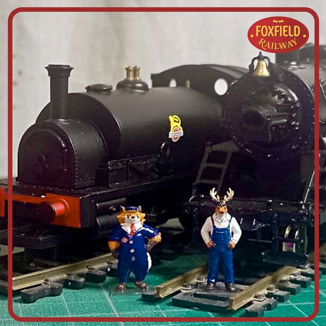 FoxfieldLRS's tweet photo. HO-OO what's this? 🇲🇽 Mexican Painter @Fredstrains4 and 3D artist Agaros worked together to make this one-of-a-kind scale model of Reg, our mascot!  Doesn't he look great! Would you like your own model Reg? 🦊 https://t.co/DYe1AzucNJ