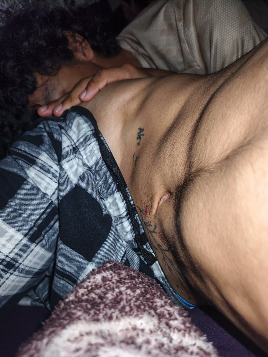 AlexElrizos12's tweet photo. Ok pero los mejores que momentos que paso con mi novio 🤤😍 https://t.co/LeZGcnJZwM