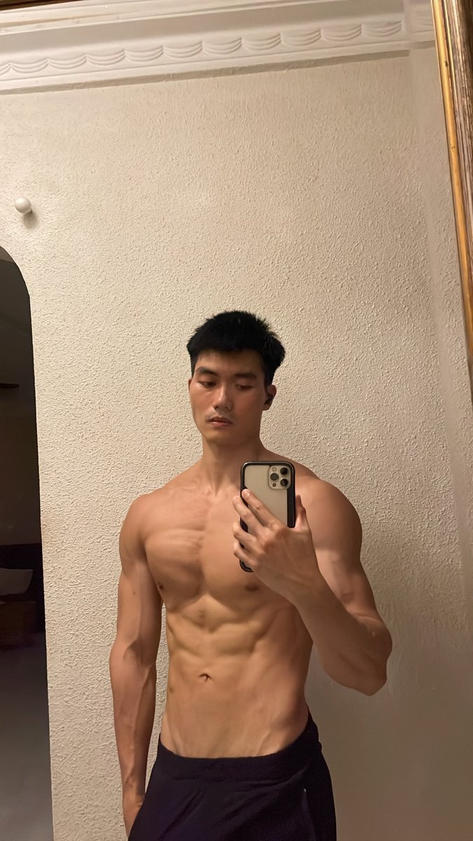 Aidenjinwc's tweet photo. running https://t.co/tLHGGZFwAu
