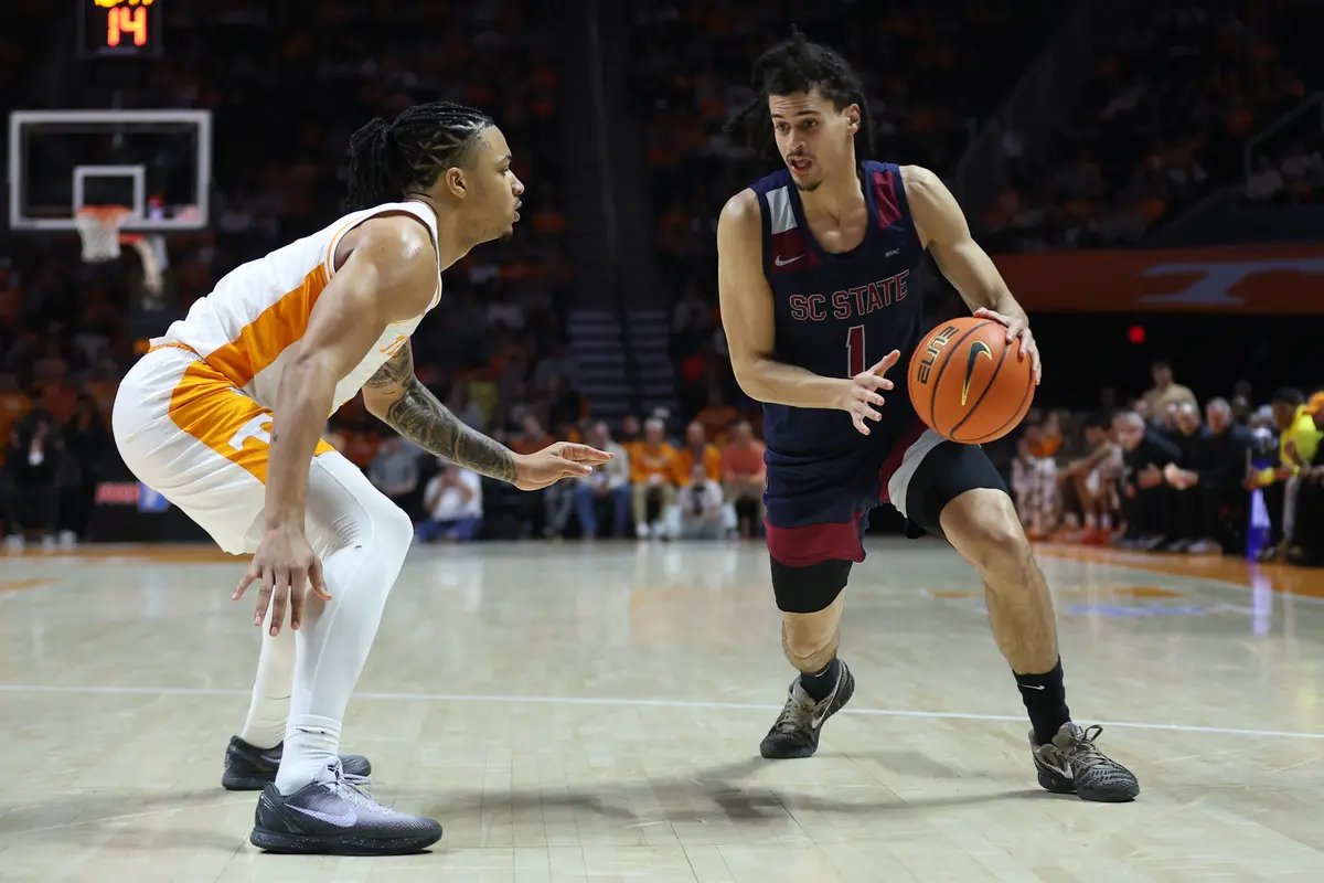 Be_BasketFr's tweet photo. 🏗️ Chartres accélère sur son recrutement

🇺🇸 Un arrière français « Made in NCAA » débarque des États-Unis !

📰 →https://t.co/kufUBHtNQ7

© Randy Sartin-Imagn Images https://t.co/vqlZVgu6A6