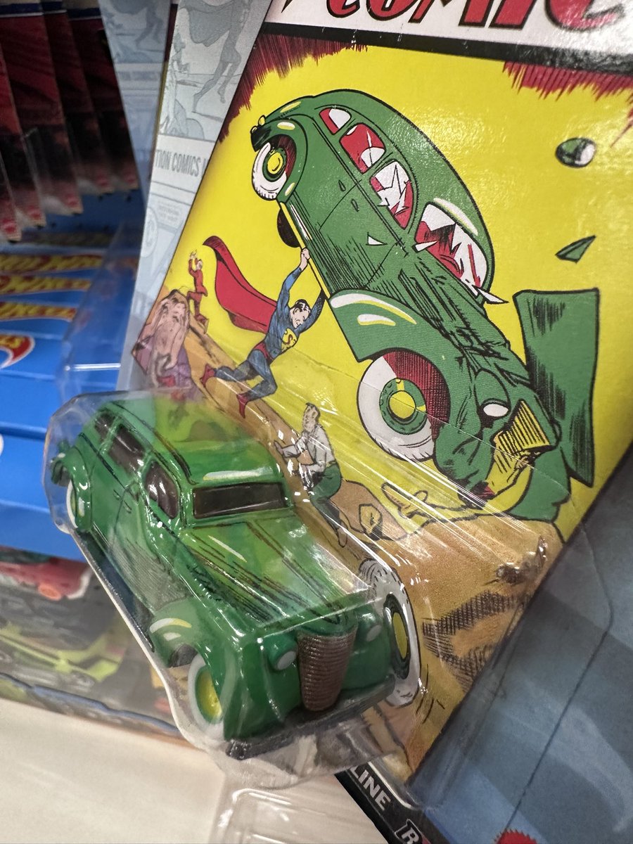 dveese's tweet photo. Okay, that’s funny Mattel. 
Now make one in scale for 6-7” action figures. https://t.co/GUBcUK8q48