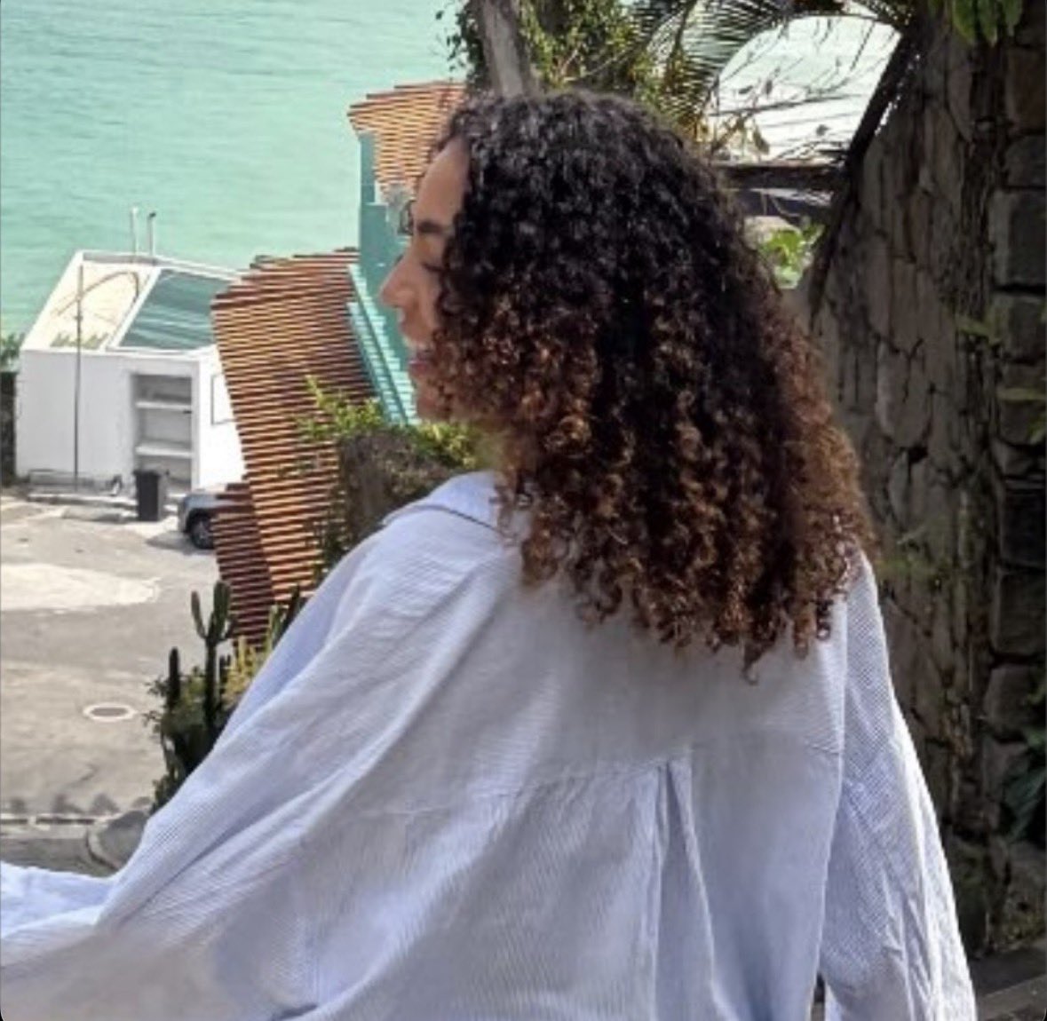 anygsmile's tweet photo. ela combina tanto com o rio de janeiro💙 https://t.co/M2Qy3fkawv