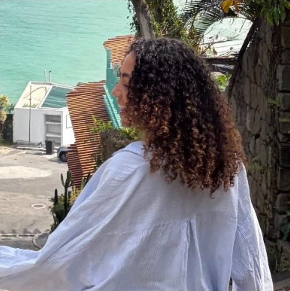 anygsmile's tweet photo. ela combina tanto com o rio de janeiro💙 https://t.co/M2Qy3fkawv